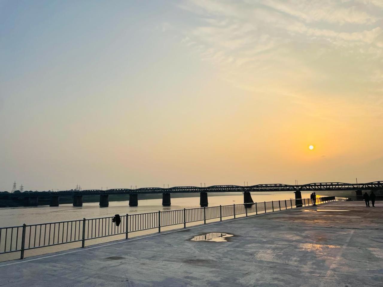 Hotel Sangam View Allāhābād Junction Exterior foto